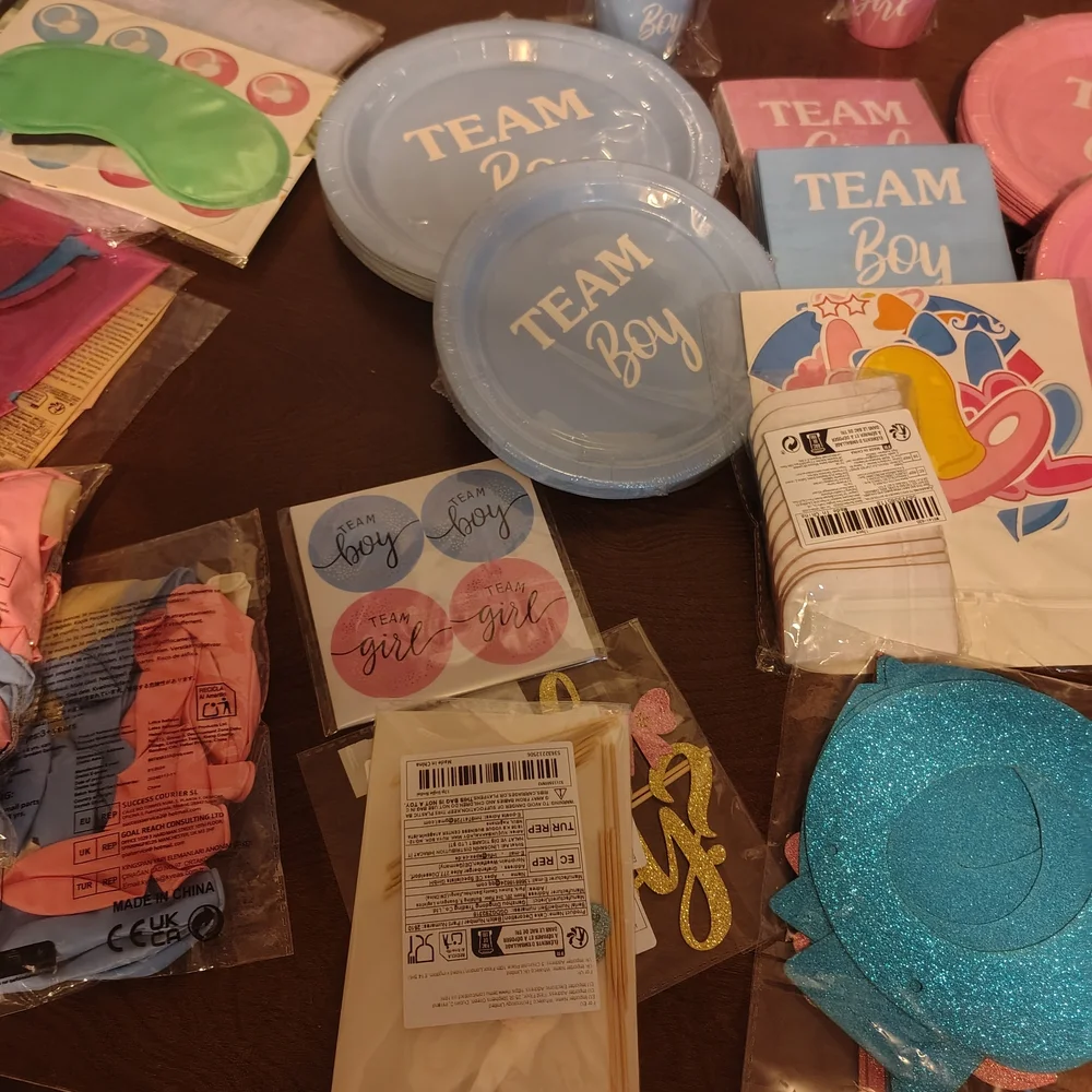 Team Boy and Team Girl Party Supplies Set